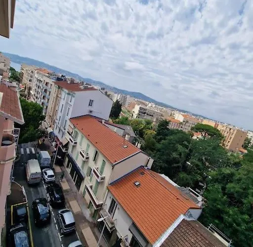 3p Vue Centre Apartment Antibes