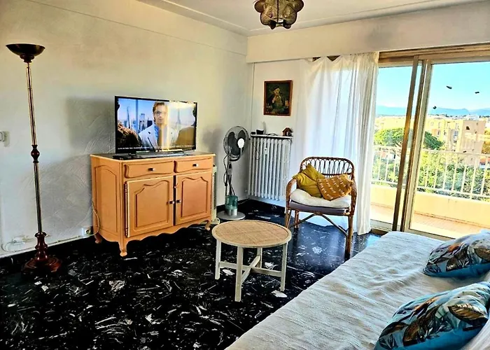 Appartamento 3p Vue Centre Antibes